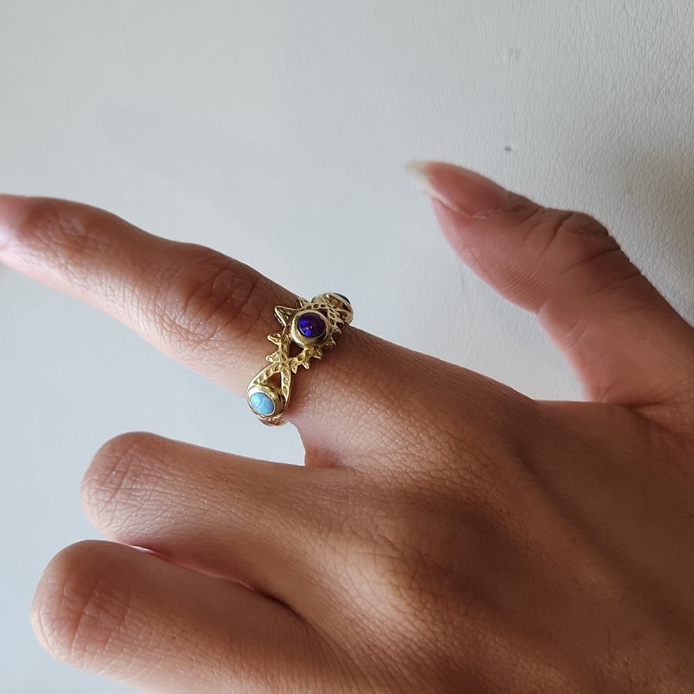 KENDRA SCOTT Gemma Band Ring In Gold Multi Mix Kyocera Opal